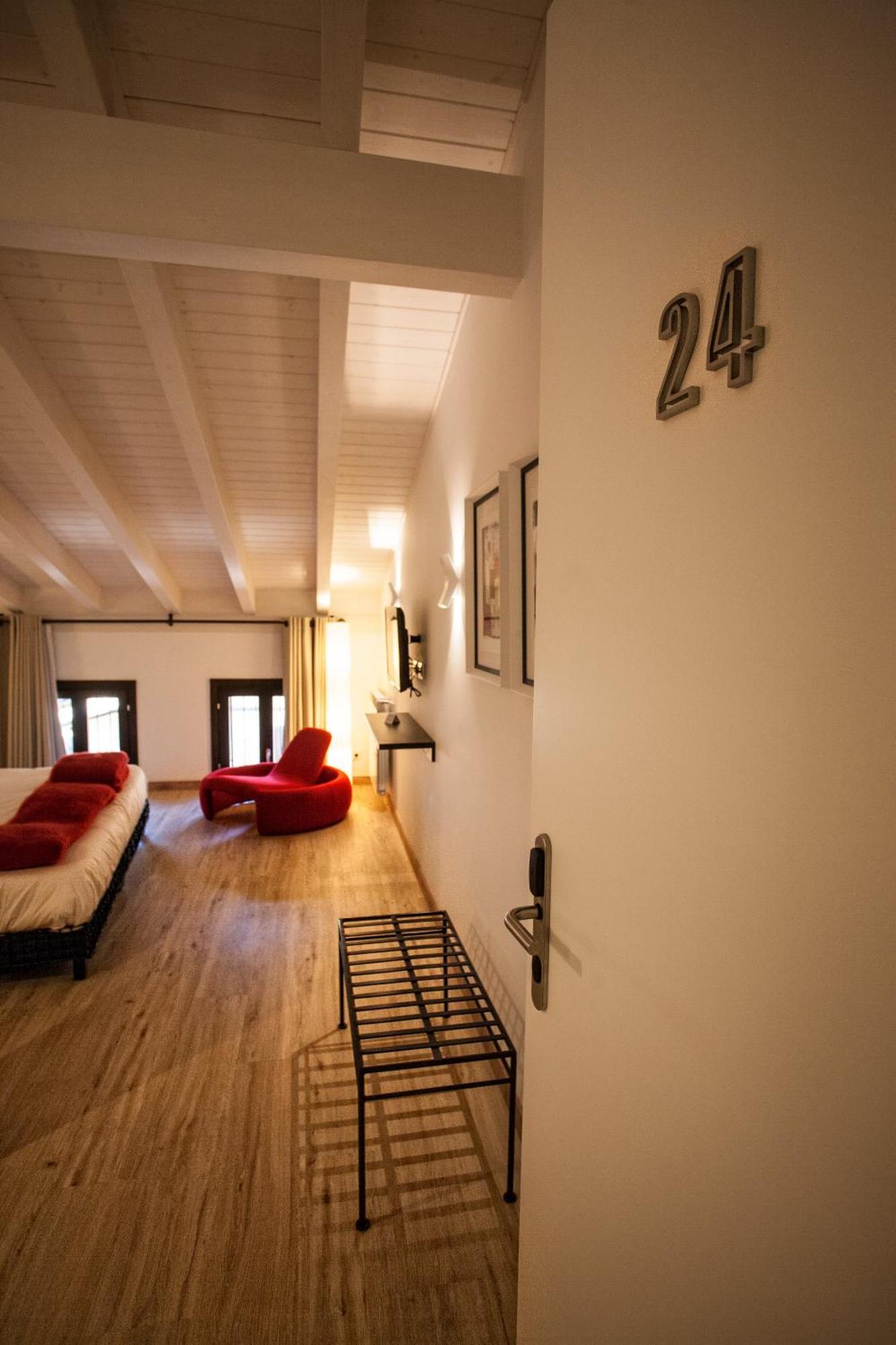 Hotel Pura Vida Valganon Ngoại thất bức ảnh